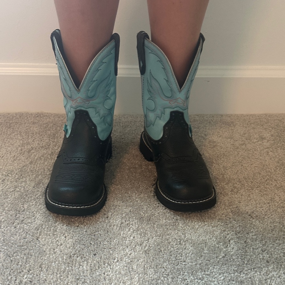 Women’s Black and Blue Western Boots